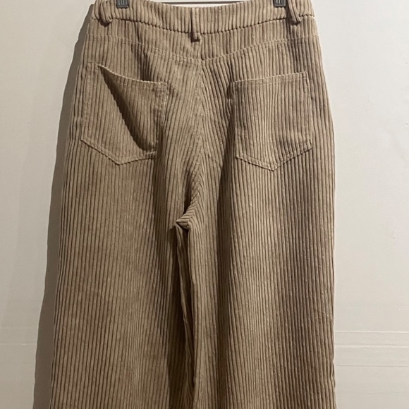 Princess Polly Corduroy texture, cream wide leg trousers - Picture 11 of 12